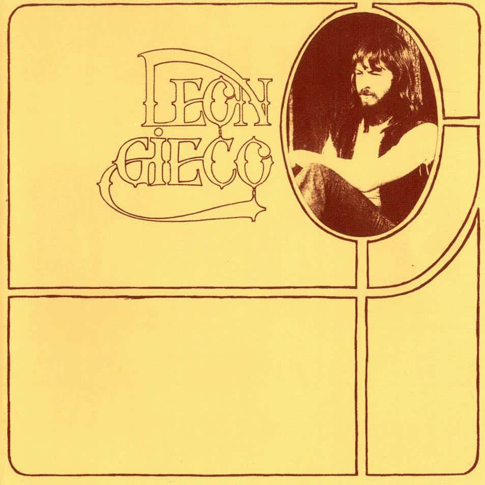 Esenciales: "Hombres de hierro" - En marzo de 1973 salía a la calle el primer disco de León Gieco, con un tema parecido a "Blowin in the wind", de Bob Dylan. Pese a eso, se transformó en un esencial de nuestro rock. leon gieco