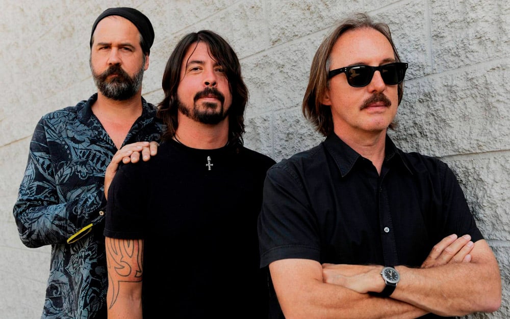 Butch Vig, de Garbage: "La música me mantiene vivo" - Si pensamos en alguien que grabó algunos de los clásicos del rock, es imposible no imaginarse un estudio digno de la NASA. Pero a veces, la sabiduría está en reconocer que las canciones necesitan un ingrediente diferente y básico. Por ejemplo, un joven Butch Vig entró en los ‘90 a una fábrica de golosinas en Madison... pero no para comprar dulces. Le habían comentado que el lugar tenía un gran sonido, y terminó inmortalizado en varios clásicos de Garbage. Butch Vig