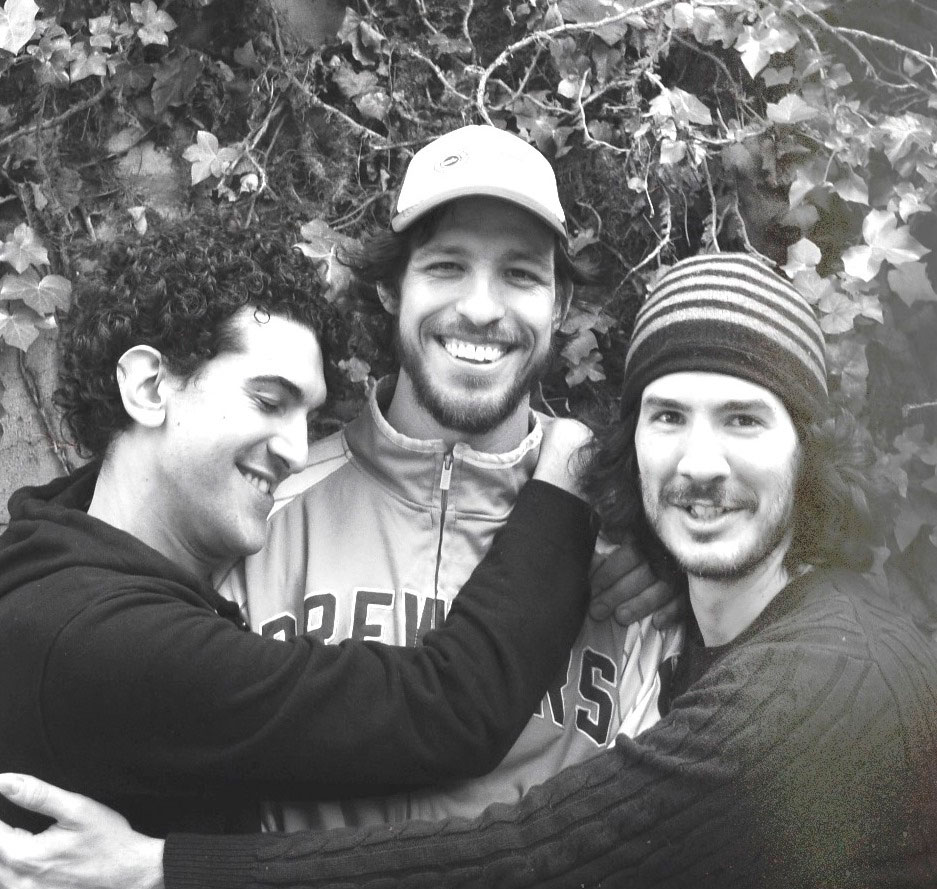 "Recuerdos y eso", el nuevo disco de Forestar - Forestar, el trío de Math Rock rosarino, lanzó su segundo disco de estudio, llamado "Recuerdos y eso". La banda, integrada por Gabriel Schubert, Genaro Carranza y Jonathan Gómez, habló con nosotros sobre cómo los encontró la pandemia y cómo fue el proceso de creación del nuevo material. Forestar