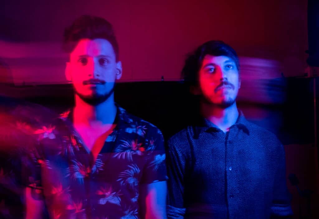 "Venenosa", lo nuevo de Impulso - La banda porteña lanza "Venenosa", una canción marcada por las melodías características del indie pop-rock. El single, acompañado por un videoclip hipnótico, es el primer anticipo del próximo álbum de Impulso. Impulso