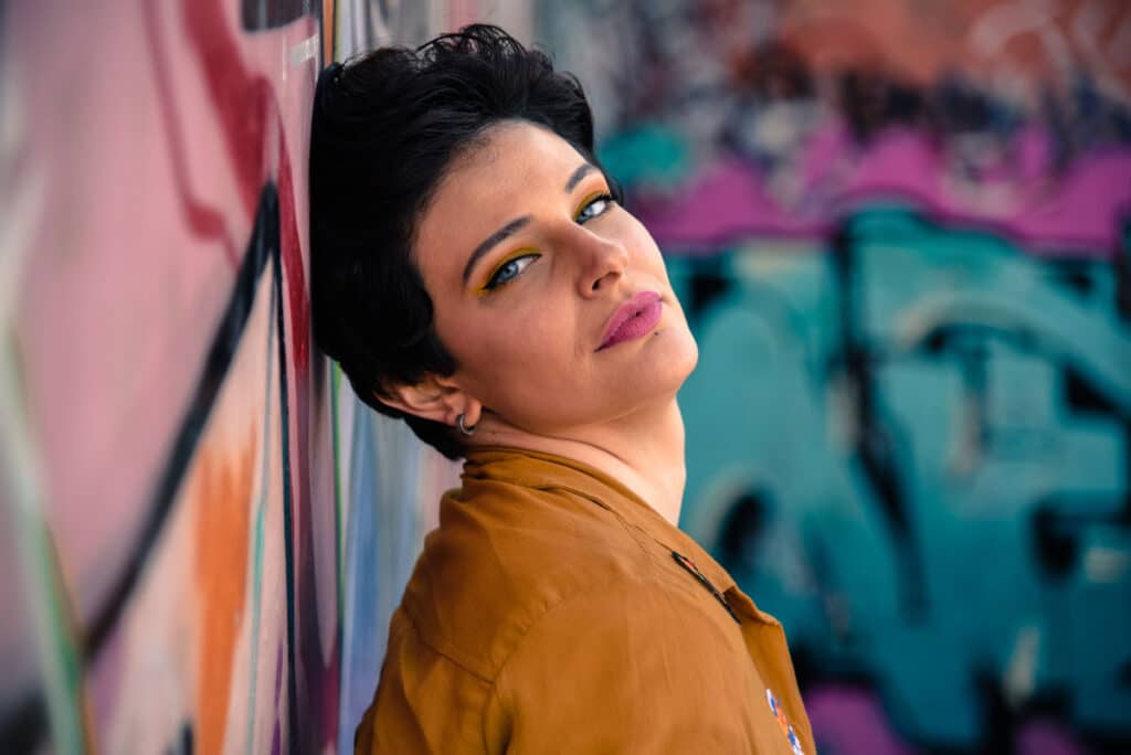 Lula Rosenthal viene a reivindicar la "Generación Perdida" - La cantante y actriz Lula Rosenthal presenta su nueva canción producida por Nicola Carrara, junto al videoclip oficial dirigido y realizado por Nahuel Quimey. Lula Rosenthal