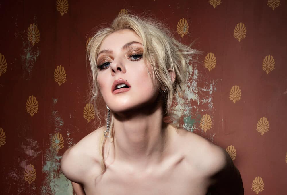 Taylor Momsen, de The Pretty Reckless: "Hacer este disco me salvó la vida" - Castle Rock es un pueblo ficticio de Stephen King. Supuestamente está en Maine, y fue el escenario de varios libros. Justamente, Taylor Momsen llama para esta entrevista por Zoom... desde Maine. La cantante de The Pretty Reckless, que vivía en Nueva York, pasó el último año en ese estado. Y como es fanática del autor, la primera pregunta es cantada: ¿pudo encontrar la ciudad? Taylor Momsen