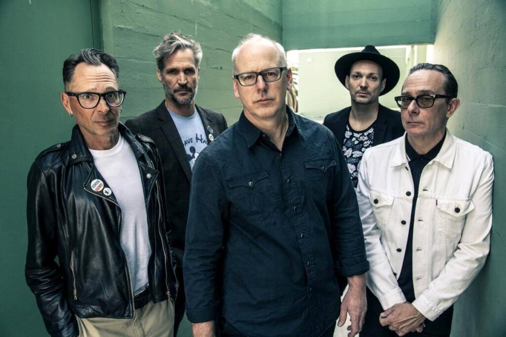 Bad Religion: "La raza humana se destruirá a sí misma" - Pero en medio de tanto revuelo hubo una constante: Bad Religion haciéndose eco de las problemáticas sociales. La intención del grupo, a lo largo de estas casi cuatro décadas, no fue modificar la ideología de nadie, sino alentar a que cada uno piense por sí mismo. O en otras palabras, impulsar el razonamiento. Bad Religion