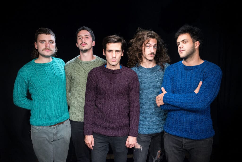 DDM presenta "Anarkoplant", su disco debut - El grupo de rock DDM, ganador de la III edición del concurso San Isidro Te Escucha presenta su flamante disco debut, cuya producción y grabación formó parte del premio del certamen. DDM