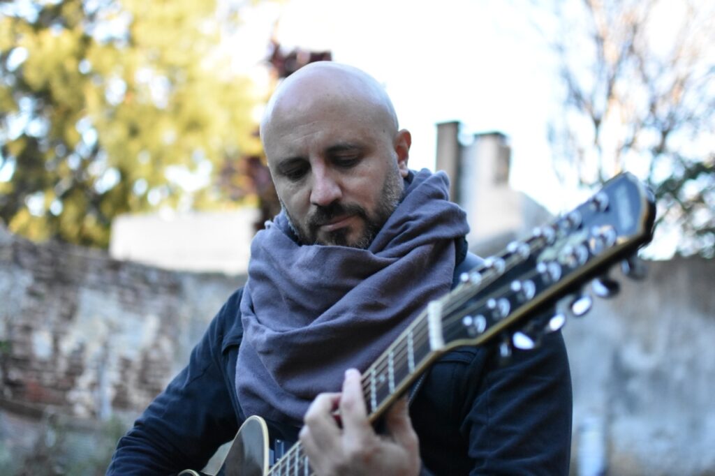 "La cuenta pendiente", de Federico Laconte - El músico Federico Laconte presenta su nuevo EP, disponible en todas las plataformas digitales. Federico Laconte. Foto: Alejandro Bovo Theiler