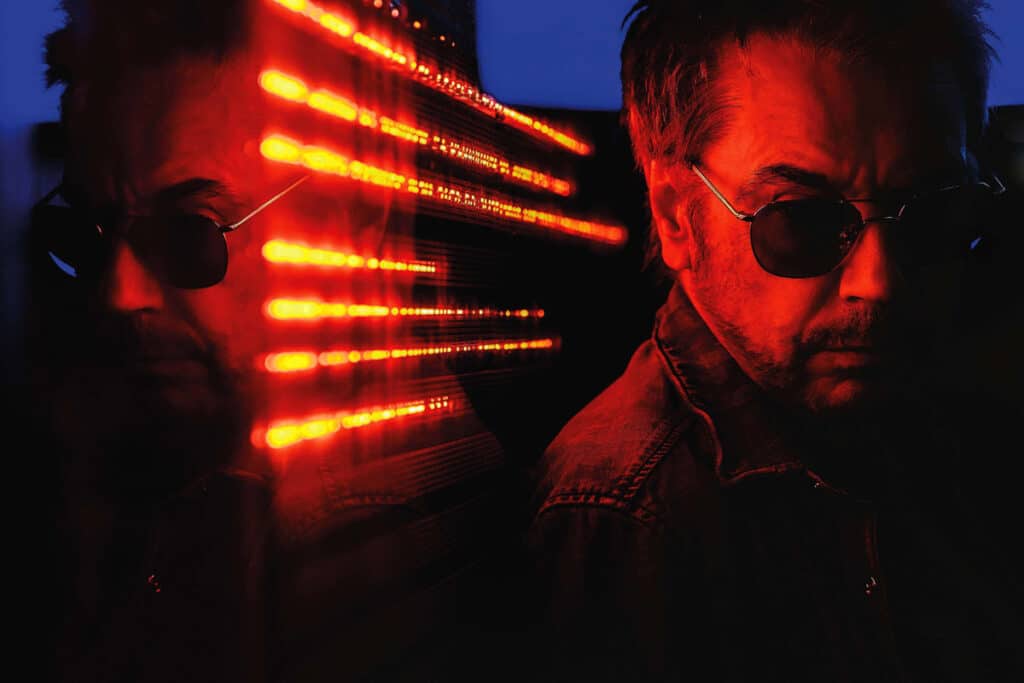 Jean-Michel Jarre: "Tenemos que prepararnos para conquistar otros planetas" - La Défense es uno de los barrios más modernos de París. Estamos en julio de 1990, y Jean-Michel Jarre llega para preparar otro de sus conciertos históricos. Hoy, unas dos millones y medio de personas se van a concentrar frente al escenario (y en medio de la ciudad), en lo que será su recital más importante hasta la fecha. Jean-Michel Jarre