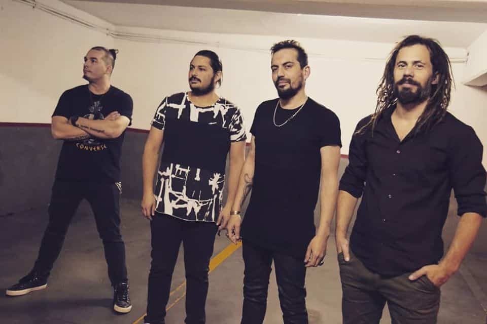 Mero: "Hemos vuelto a nuestros principios" - El conjunto marplatense de rock y pop alternativo presenta su nuevo simple "Resurrección". “La elegimos como primer lanzamiento del año porque sigue un lineamiento de estéticas artísticas, las cuales tenemos intención de ir publicando, y que cubren un abanico de temáticas que hoy sentimos arraigadas”, afirma Federico Andueza, bajista de Mero. Mero