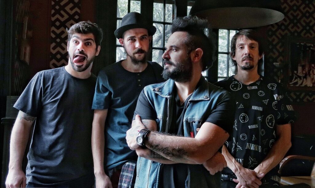Patagonia Revelde: "Es un disco que nos dio muchas alegrías" - El conjunto rosarino de rock continúa mostrando su más reciente álbum, "La sombra del Sol", mientras preparan nuevos temas. Patagonia Revelde