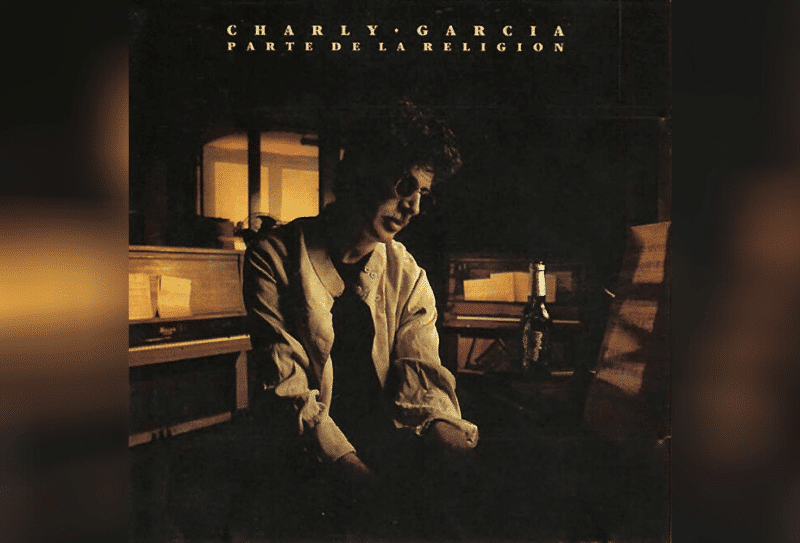 Discos: "Parte de la religión", de Charly García - Después del abrasador "Piano bar", Charly García dio un paso al costado apenas interrumpido por el proyecto con Pedro Aznar. "Tango" no fue más que un par de canciones, unas horas de diversión en un estudio de Nueva York, demasiado poco para lo que se pretendió hacer después. Los resultados no demasiado felices de esa experiencia terminaron por convencer a Garcia sobre la necesidad de meditar más cada paso y no dejarse atrapar por el vértigo que la avidez de los productores intenta imponer a los músicos. parte de la religion