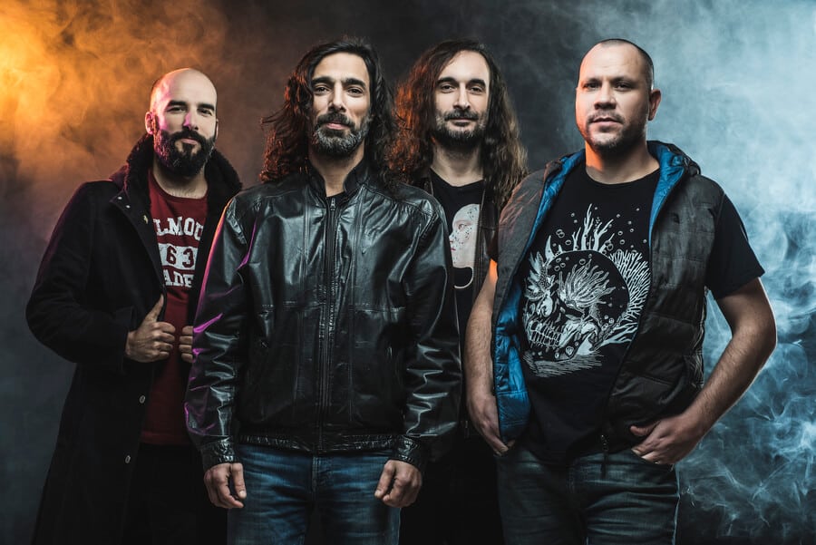 Poseidótica: "La independencia nos permite cuidar todos los aspectos del grupo" - A principios del nuevo milenio, en Buenos Aires se gestaba una de las bandas más eclécticas y particulares de la escena. Era una combinación rockera, espacial e instrumental, pero sobre todo sensorial: se llamaba Poseidótica. Poseidótica
