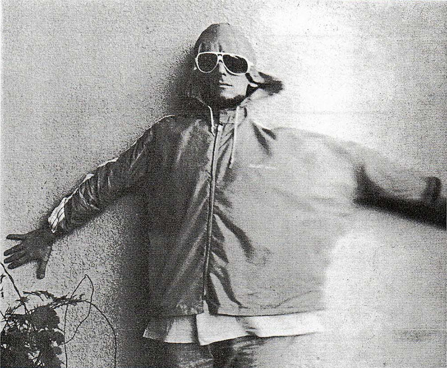 Rescate: a 40 años de "Kamikaze", de Spinetta - A cuatro décadas del lanzamiento de su 5to disco solista, rescatamos esta extraordinaria charla entre Luis Alberto Spinetta y el periodista Alfredo Rosso, que fuera publicada en la Expreso Imaginario Nº71. En la entrevista, el Flaco recuerda cómo y por qué grabó estas canciones que ya tenían unos años inéditas. Rescate de una entrevista de Alfredo Rosso publicada en la Revista Expreso Imaginario Nº71, junio de 1982. spinetta 2