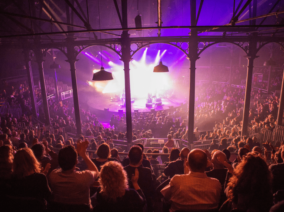 Rock is here #12: The Roundhouse - Soy Marcelo Lamela y hoy te invitamos a pasear por un escenario en el cual han desfilado grandes estrellas de la música inglesa e internacional, pero que principalmente está vinculado a la psicodelia de los años ‘60s: The Roundhouse. 1f0b23db a45f 4542 91ec e3183cfc8d39