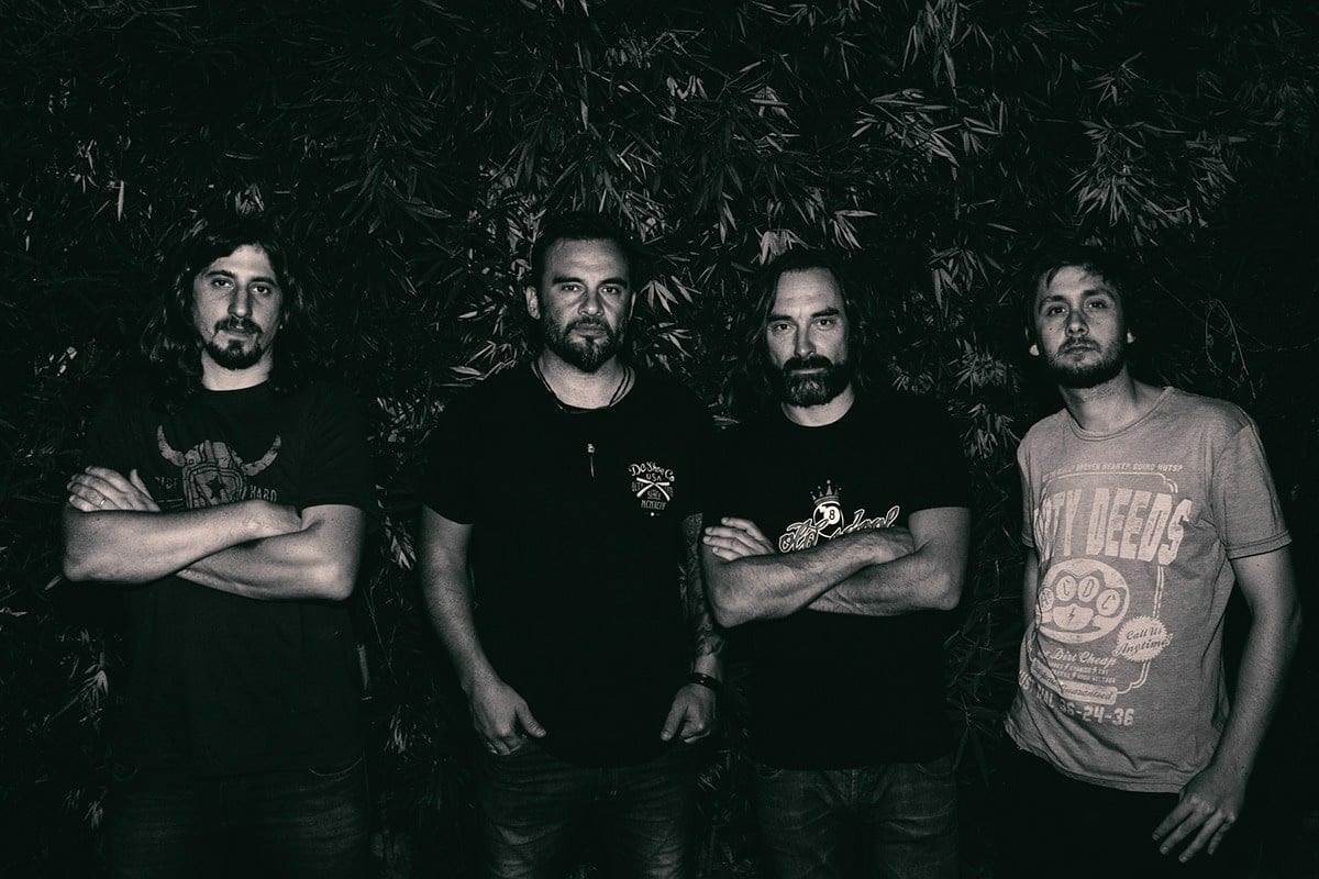 Sebastián Bereciartúa presenta su nuevo proyecto Muro - Seba Bereciartua presenta su nueva propuesta musical denominada Muro, de la que participan Emanuel Cauvet en batería, Mariano Bellver en bajo y Federico Duro en guitarra. Luego de concretar su primer show oficial en Casa Rock durante el mes de mayo, el grupo inició una gira por las distintas localidades y provincias de Argentina con la intención de difundir su proyecto. 34f22f02 8ea9 44b3 b398 6f8d49682f5f