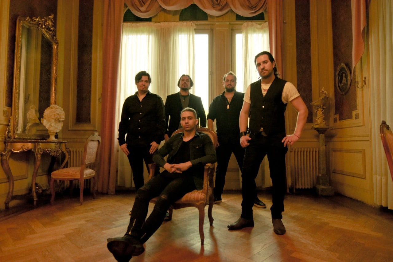 Mr Alien estrena el videoclip de "Atravesando el tiempo" - El tema corresponde al tercer corte de "Mr Alien", el EP debut de la banda. Grabado entre septiembre y noviembre de 2016, bajo la producción artística de Cesar Barrabía en Estudio Rockville. La mezcla y mastering, en tanto, son realizadas por el ingeniero de sonido Martín Solimo de Blue Noise. 697d8860 ab8f 4791 8d1c e47a13e7ab86
