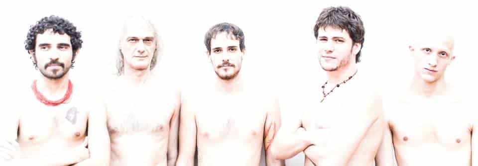 Amel: "Sube al avión y vuela hacia otro lugar" - La banda de Capital te invita a recorrer nuevos destinos con su disco "2853". Un número de vuelo que sonará por primera vez en vivo este sábado 16 de mayo en el Teatro Caras y Caretas 2037. Amel