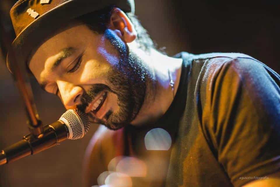 David Rolón: "Pensar un álbum conceptual en tiempos de streaming y música de comida rápida, es prácticamente imposible" - Pienso que si hago las cosas bien, y me sale lo que estoy pensando, la respuesta será positiva. La vez anterior me sorprendió el silencio de la gente a la expectativa de lo qué iba a pasar. Es un cariño especial el que te da el público de Buenos Aires y una suerte de premio que te llevás. Lo que por ahí espero es lo mismo que me pasó en ese momento. d84e9c9f 175a 4a03 84ef b9a558411b83
