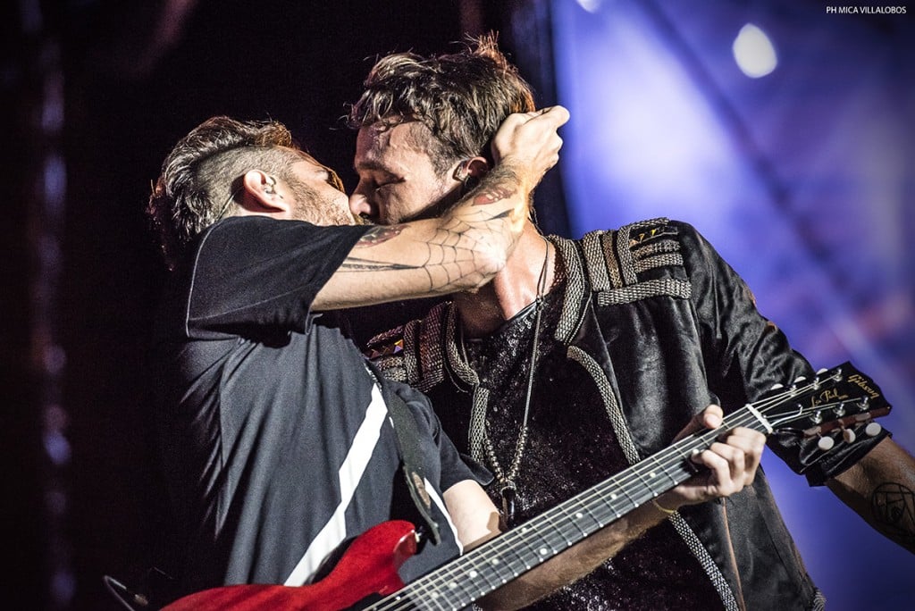 Personal Fest: verano electrónico - Cerca de las 19:00 hs Maxi Trusso haria vibrar al publico con "Nobody is Lonely" acompañado de los chicos de Miranda como invitados para calentar motores. personal fest