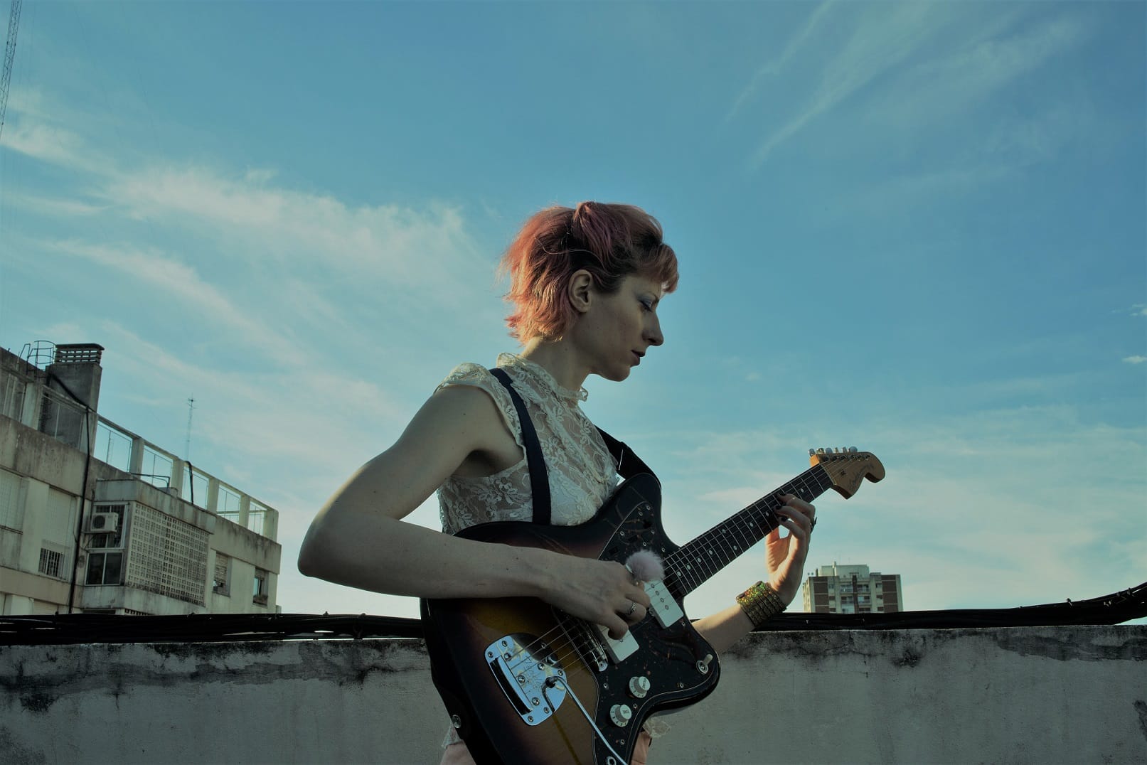 Victoria Real: "Me di más gustos" - La cantante y compositora cordobesa Victoria Real lanzó "Mi propio poder", su segundo álbum, donde muestra una faceta más oscura, post punk pero con bases en el pop y la electrónica. 24b47a46 cf51 4b3d 952f 9f848d3a43c3