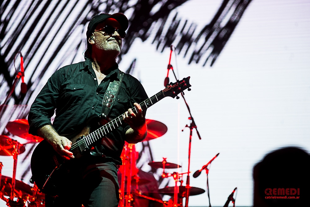 Cosquín Rock '16: Día 3 - Pasó la décimo sexta edición del festival en las sierras de Córdoba, y en su última jornada el escenario principal mostró grandes presentaciones de Bersuit Vergarabat, Babasónicos y los debutantes Los Caligaris y los uruguayos La Triple Nelson. 31123457 0764 474a 9dcc 5e3ca213c803