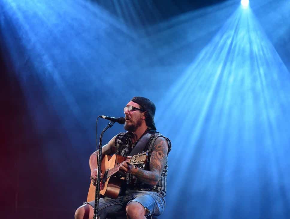 La Vela Puerca vuelve a Rosario para tocar en La Sala de las Artes - Las anticipadas para ver por segunda vez la gira #LVPDestilar de La Vela Puerca, en Rosario, se consiguen, desde los $800, en RosarioRock (Corrientes 755, Palace Garden , 1º nivel), de lunes a sábados de 9 a 20 horas. También online en el sitio web velantradas.com. 329c96d8 70d7 4c99 aff1 8c8396e23954