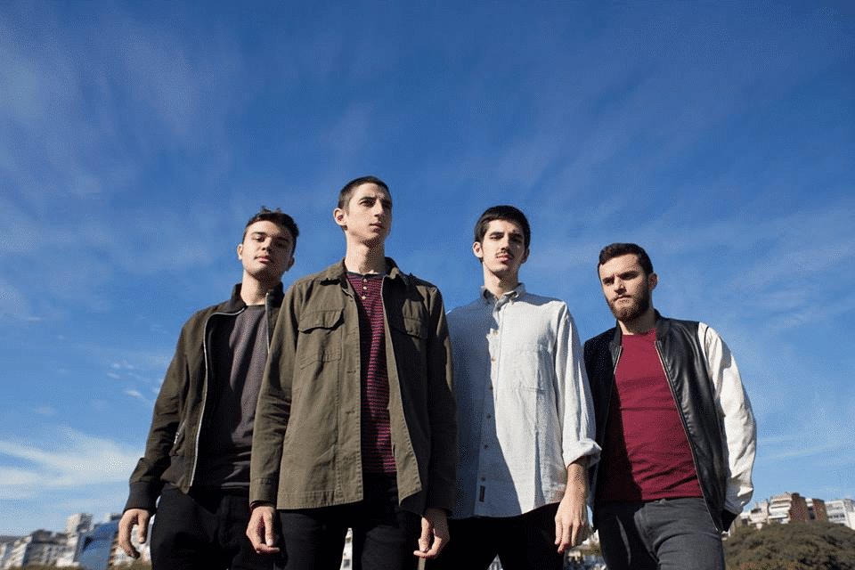 Not Yet: "Venimos para quedarnos" - El joven conjunto indie de rock alternativo Not Yet lanzó "Jaspe", donde conviven un sonido oscuro, bases potentes, guitarras violentas y una voz rabiosa que convierten a este en uno de los mejores álbumes debut de lo que va del año. 546421ca de4c 4ed7 aa83 75387bf19cba
