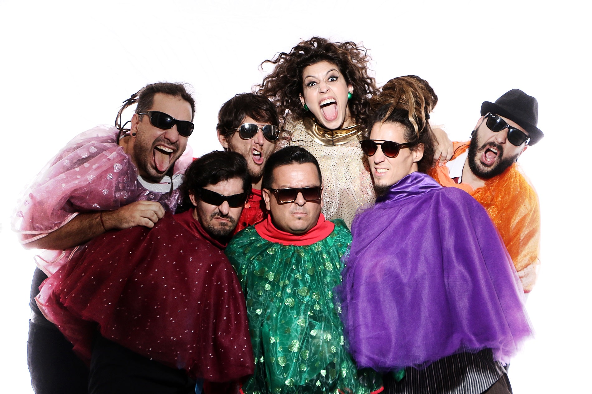 Mamita Peyote presenta su disco "Runfa calavera" - Mirá el video de "Cuzco" de Mamita Peyote: 6835f980 4746 409e 84f6 b6fba66fb844