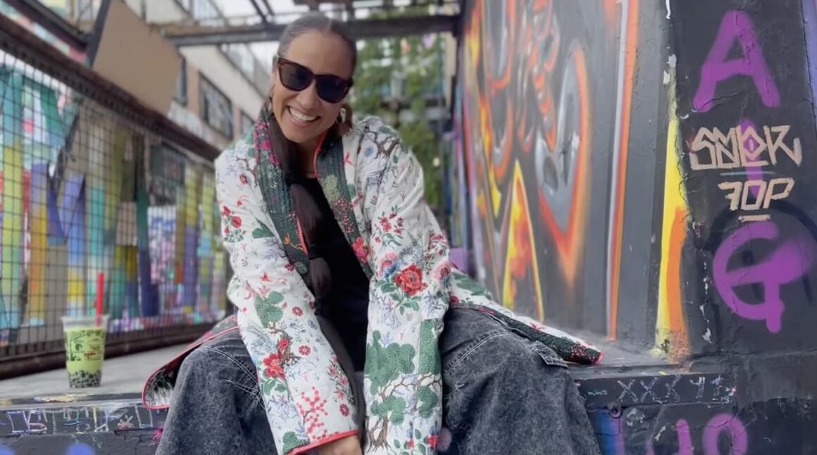 Alika - Alicia Dal Monte encabeza Alika y Nueva Alianza, un proyecto de reggae roots y hip hop en castellano, luego de formar Actitud María Marta. Alika