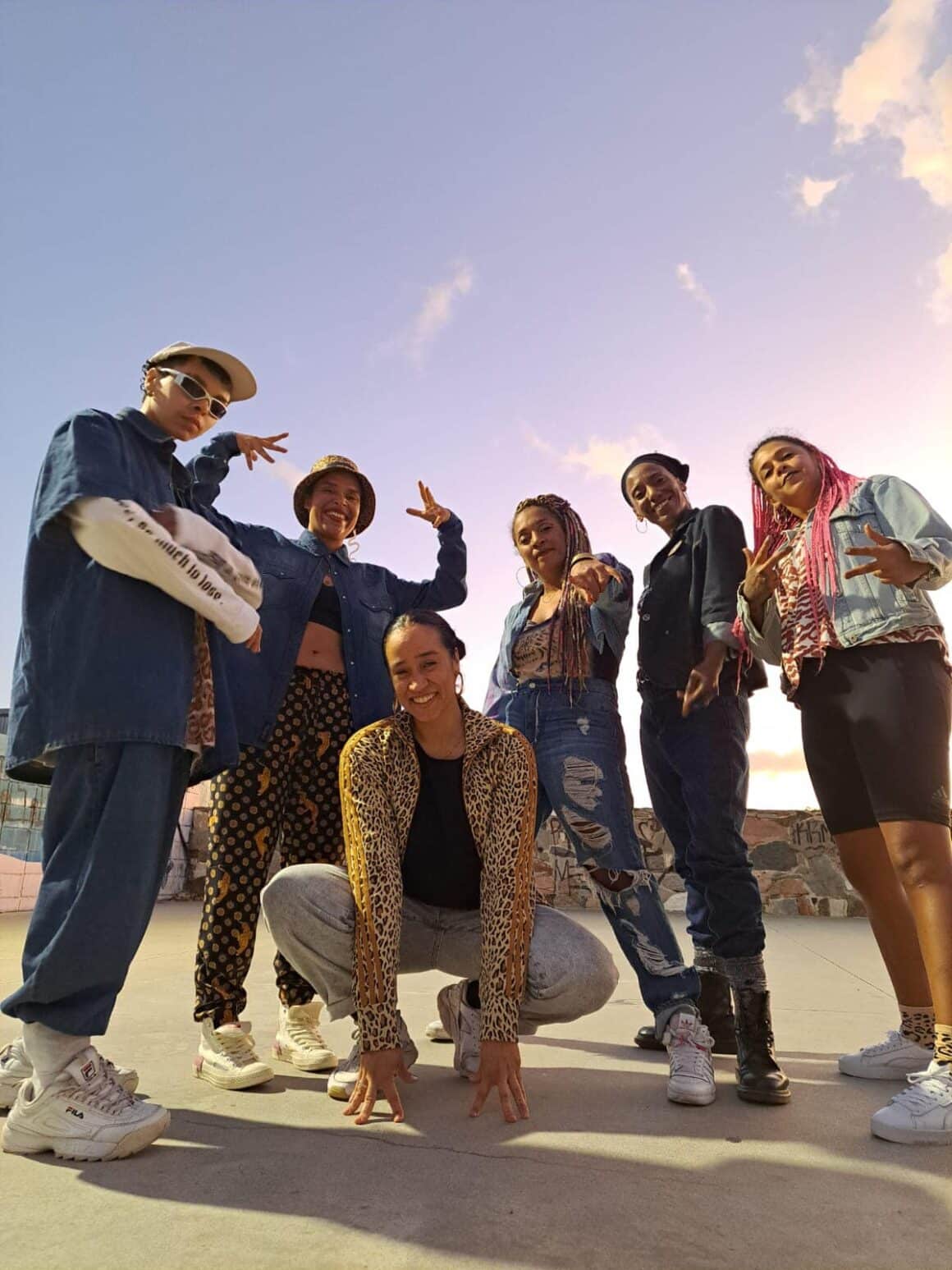 Alika - Alicia Dal Monte encabeza Alika y Nueva Alianza, un proyecto de reggae roots y hip hop en castellano, luego de formar Actitud María Marta. Alika