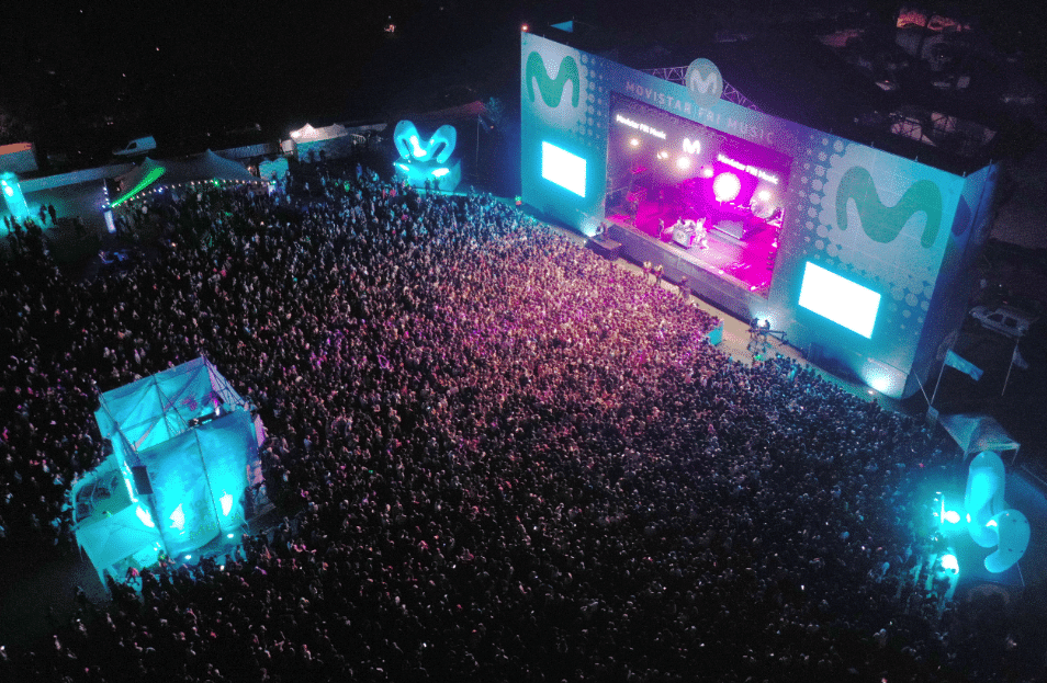 El trap se dueñó del Movistar FRI Music en Pinamar - El sábado pasado, Movistar realizó una nueva edición de su emblemático festival Movistar FRI Music para miles de personas en Pinamar, con algunos de los mejores exponentes locales del trap actual: Cazzu, Khea, Ca7riel y Paco Amoroso. La encargada de la apertura fue DJ Uopa Nachi, que puso a bailar a la gente que se acercó desde temprano a Av. Quintana y Del Tridente, con entrada libre y gratuita. ac3d5161 e4db 4ee6 b361 bd0924f729ae