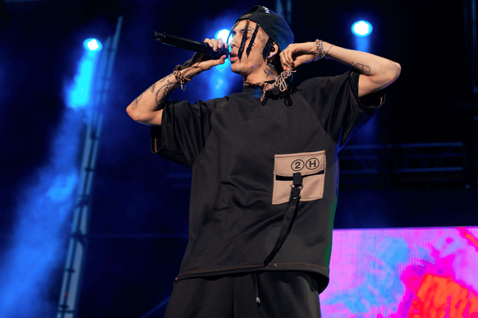 El trap se dueñó del Movistar FRI Music en Pinamar - El sábado pasado, Movistar realizó una nueva edición de su emblemático festival Movistar FRI Music para miles de personas en Pinamar, con algunos de los mejores exponentes locales del trap actual: Cazzu, Khea, Ca7riel y Paco Amoroso. La encargada de la apertura fue DJ Uopa Nachi, que puso a bailar a la gente que se acercó desde temprano a Av. Quintana y Del Tridente, con entrada libre y gratuita. d155582e cda2 443e 96dd 72deed8786aa