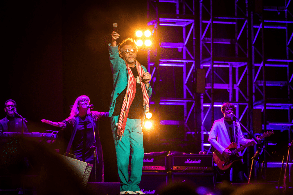 Fito Páez tocó ante 25mil personas en una nueva edición del Movistar Fri Music - Una multitud se hizo presente en el Hipódromo de Palermo para vivir una tarde de domingo con mucho rock nacional, de la mano de Fito Páez, Leo García, María Campos y La Femme d’Argent. f332339f 3aa8 4b87 87f7 3656929d2026