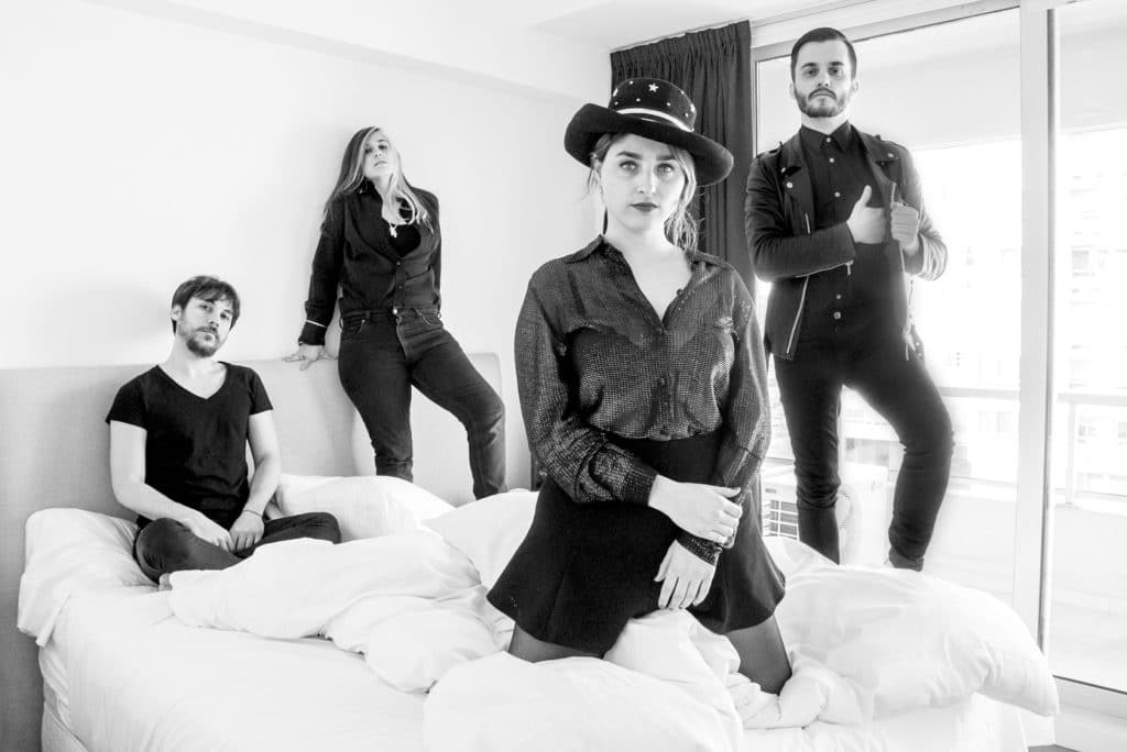 Potra: "Hay que querer y creer en lo que uno hace" - Potra es el alter ego con el que la cantante y guitarrista oriunda de Rosario lleva adelante su música desde 2013 junto a Candelaria Molina (guitarra y coros), Coche Violante (batería y coros) y Francisco Sarmiento (bajo). potra