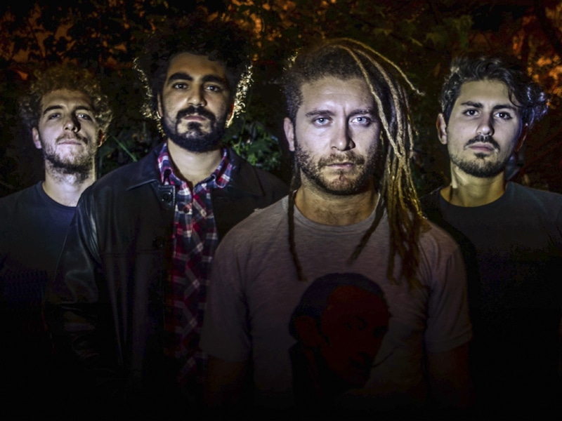 Todo Aparenta Normal: "Tuvimos un 2015 de ensueño" - Durante el último año, Todo Aparenta Normal atravesó nuevas vivencias: nominaciones a los Premios Gardel, participar en homenajes a Gustavo Cerati, tocar en el festival Ciudad Emergente y girar por Europa. todo aparenta normal