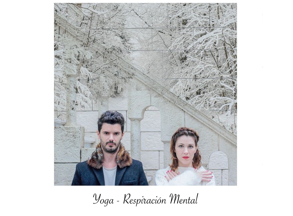 "Respiración mental" de Yoga, una propuesta de dos ex No Lo Soporto - Agustín Ferro (guitarrista de Marcelo Moura, RR Orquesta, Coche, Manuel Onis y Javier Lamattina) y Lucía Borensztein (baterista de Marcelo Moura y Verne) editaron su primer disco titulado "Respiración mental", compuesto por 10 canciones. Yoga refleja el concepto de la música grabada en un home studio, en la tranquilidad y la calidez del hogar. Es un disco climático, sentimental con letras introspectivas y psicológicas. Las bases son low tempo y las canciones no tienen una estructura convencional, dando lugar a que la música haga viajar al oyente en momentos instrumentales.
Agus Ferro se encargó, en esta placa, de la voces, guitarras, teclados, bajo, programaciones y coros, mientras que Lucia también de las voces, teclados, programaciones, coros y baterías.
El material "Respiración mental" fue grabado en Estudio 911 por Ferro y Borensztein. Luego se mezcló y masterizó en Bulo por medio de Nacho de la Riega. Toda la música de este disco está compuesta por el dúo, excepto dos tracks que contaron con la colaboración con Marcelo Ferro en letra, música y producción artística.
El LP de Yoga también recibió la colaboración de Martin Glenon, Sergio Ferradans, Julián Horita, Gimena Álvarez Cela, Carlos Silberberg, Nathalia Cabrera, Julio Di Liscia y Kevin Borensztein.
Escuchá "Respiración mental" de Yoga acá: 1a103b76 24ac 4294 8181 0df508ce6af1