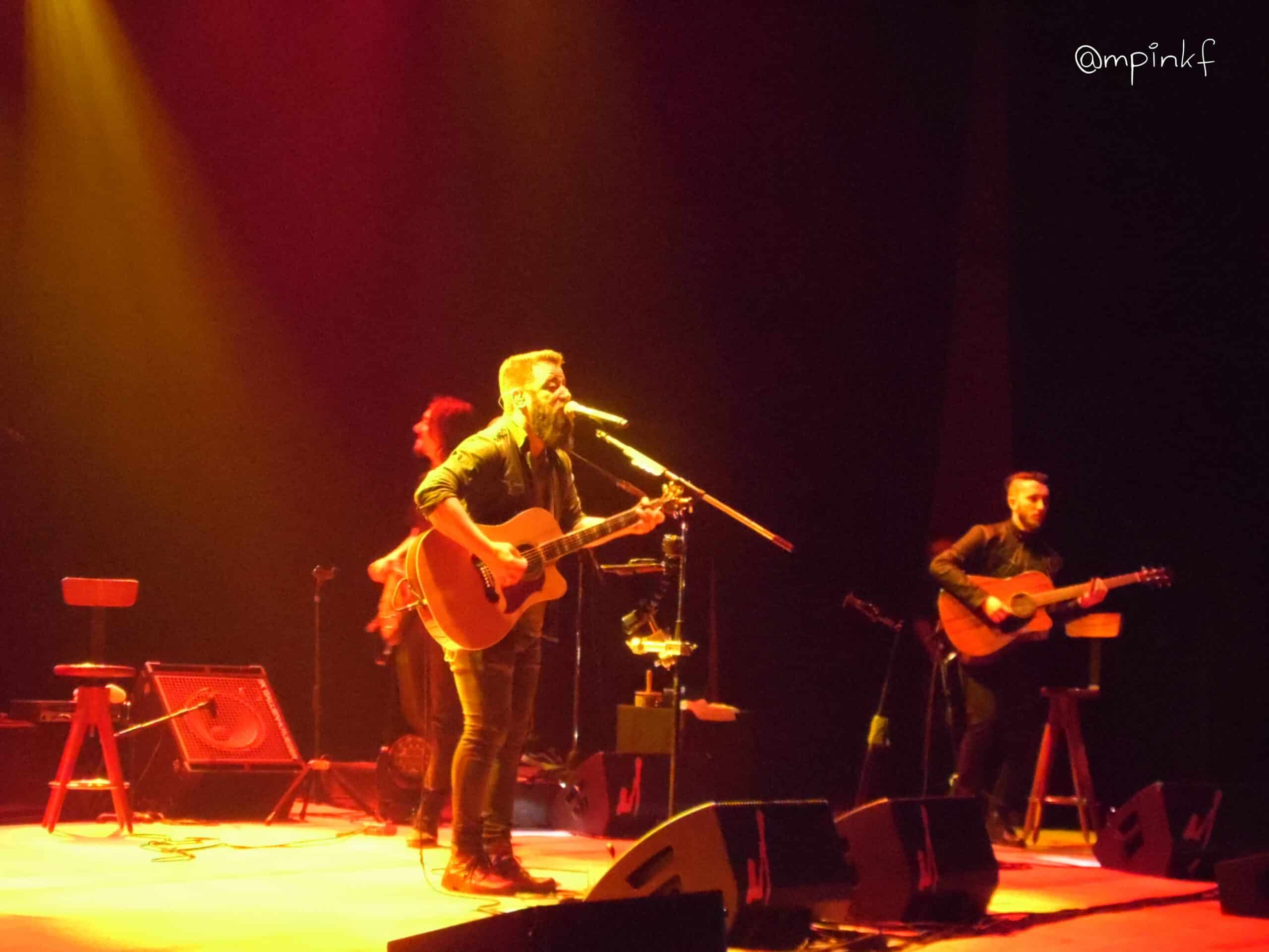 Piti Fernández debutó en vivo con su “Conmigo mismo” en Rosario - Un Piti Fernández familiero, reflexivo, nostálgico e intimista exhibió su ópera prima basada en su árbol genealógico, agradeciendo también al público pastillero por bancarlo en este ambicioso proyecto. 3589745a dde8 48cd 89f0 688156064a84 scaled
