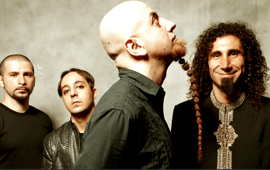 Shavo Odadjian: "System of a Down nunca va a morir" - -John Dolmayan, el baterista de System of a Down, me contó que nunca fumó marihuana. ¿Trataste de convencerlo para que probara algo de 22Red? 4b869713 5a8f 4965 a33a e2798c277ab8