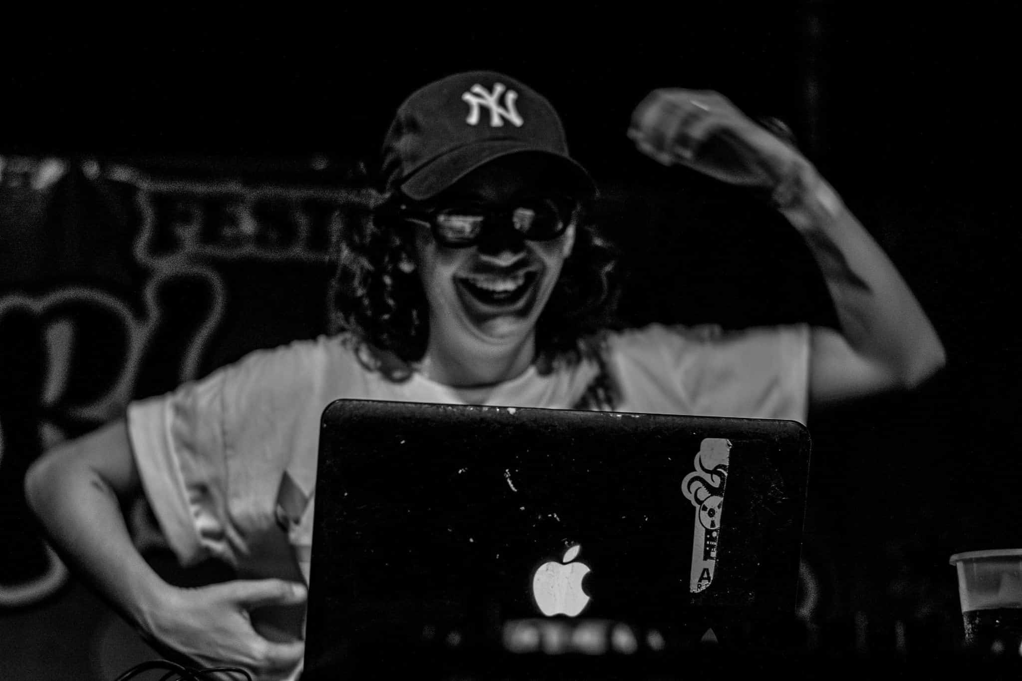 El Festival GRL PWR tuvo su debut en Rosario - La experiencia del festival en Rosario fue revitalizante frente a una escena que lucha por encontrar espacios nuevos, en una ciudad que postergó durante décadas a sus propios artistas. Porque sinceramente más allá del slogan no es que falten bandas de chicas sino que escacean festivales GLR PWR. 5f60d2bc 4013 4ce3 adc3 317255526353