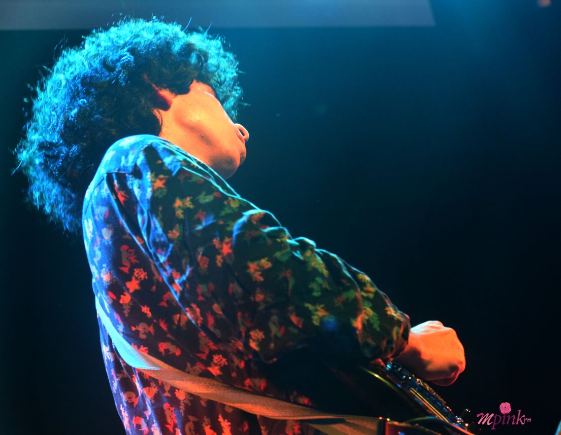 Luca Bocci & The Golden Papets en la Ciudad de Pobres Corazones - La noche tuvo un condimento extra y es lograr entender que Luca Bocci es una voz privilegiada y en Rosario pudo apreciarse a un público que fue específicamente a verlo ya que tras el recital el Distrito se tiño de rica y agradable cumbia pero esa ya es otra historia. 73de7351 f06f 4cbe 8084 868612000fbb