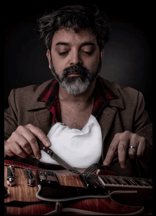 Sergio Álvarez presenta su disco solista "Un lugar solitario llamado libertad" - El reconocido guitarrista Sergio Álvarez, quien fue fundador de Porco junto a Gabo Ferro e integrante de Panza, presenta su primer disco instrumental dónde combina registros disímiles que no resisten etiquetas fusionando estilos como el jazz, el rock y la música experimental. 9d150299 b8c4 4462 a1b3 c956ce2c6b57