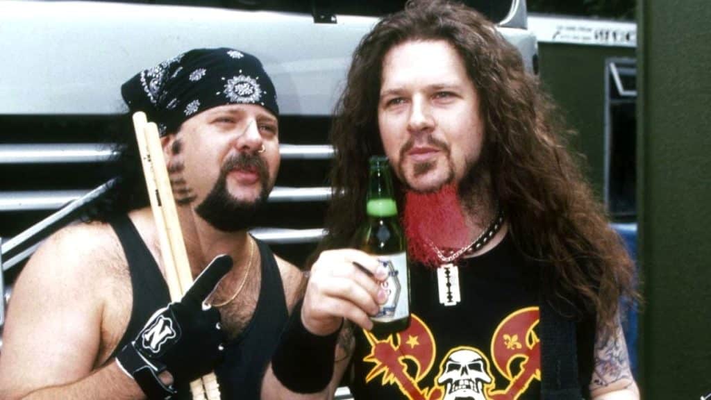 Vinnie Paul: "'Dimebag' Darrell es como el sexto miembro de Hellyeah" - El co-fundador de Pantera habla sobre la influencia de su hermano en su banda actual, que tocó en el Maximus Fest. Entrevista exclusiva con Rock.com.ar. Hellyeah5