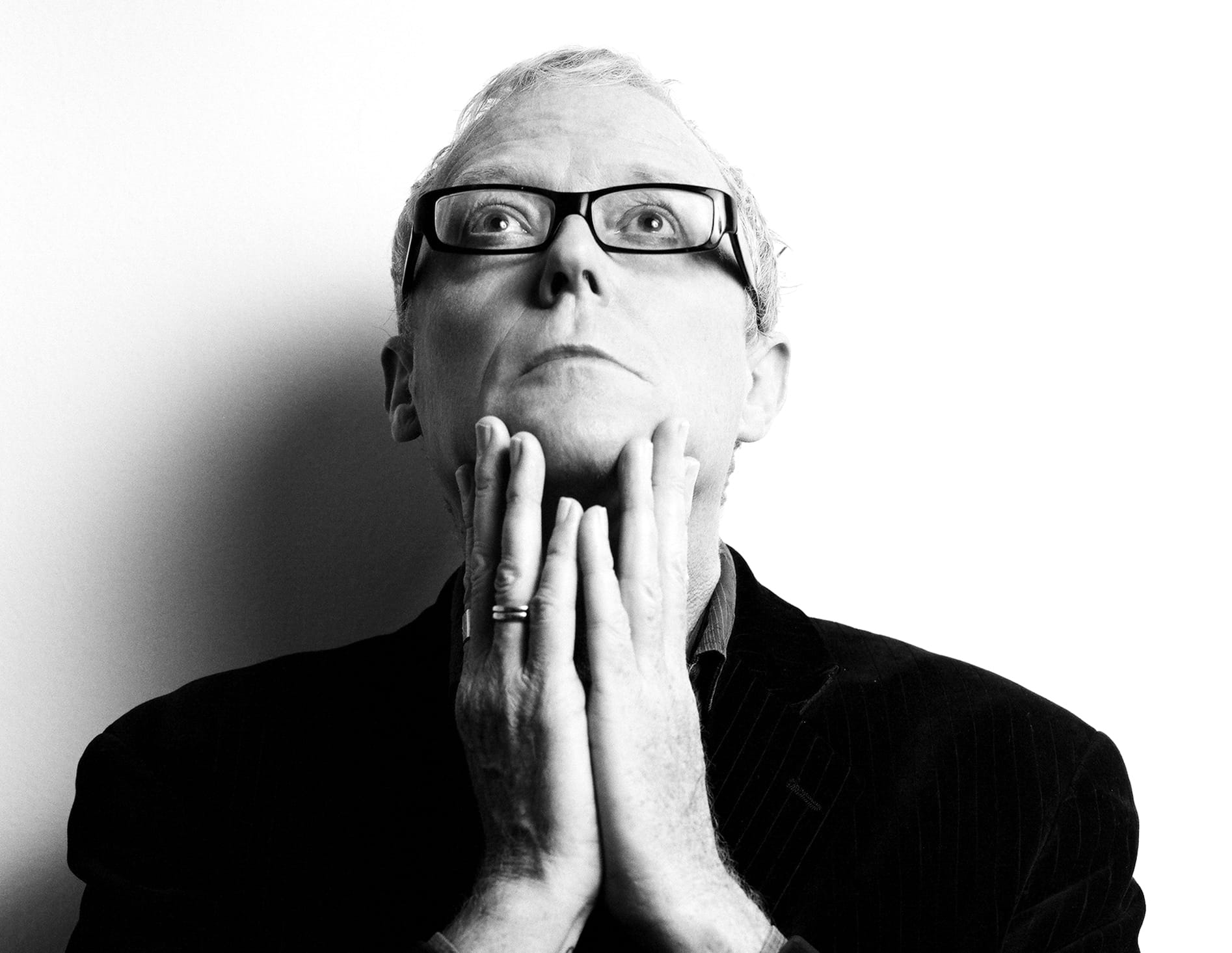 David J: "Hice un hechizo para que Bauhaus volviera" - "En 2006, los cuatro Bauhaus terminamos de una forma muy, muy negativa. Y yo no quería ser el enemigo de nadie, así que los dos hicimos una videollamada por Skype y arreglamos un montón de cosas. Fue una charla muy importante, porque le puso un buen tinte a lo que vino. Desde que nos reencontramos todo fue muy genial y positivo. Estoy disfrutando al máximo". aeef9aaa f88b 4764 a50f 87300061ba20