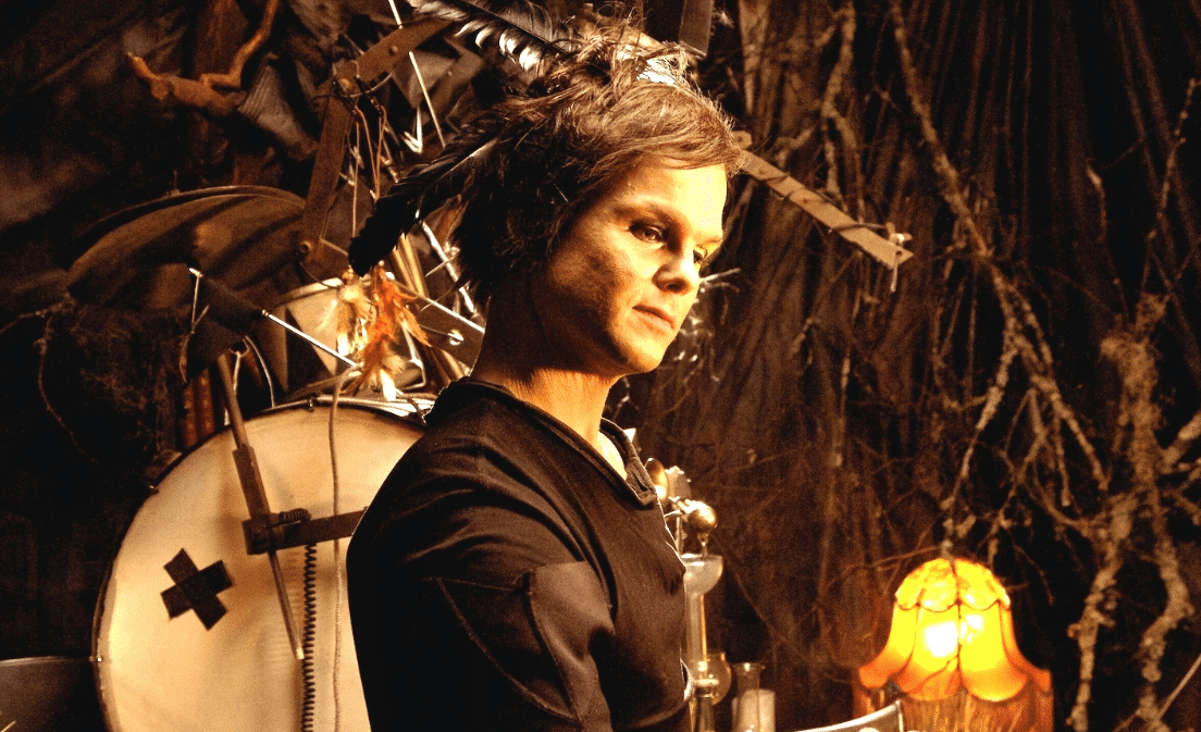 The Rasmus: "Antes nos robaban las plumas, y ahora nos las regalan de a docenas" - Esos pensamientos inspiraron fuertemente a Lauri: el título de “Dark matters” (2017), el último disco de The Rasmus, hace referencia tanto a las situaciones sombrías como a la materia oscura, esa energía del universo relacionada con la metafísica y la cosmología. b4809080 0210 4083 b7cd 72eb95d8f915
