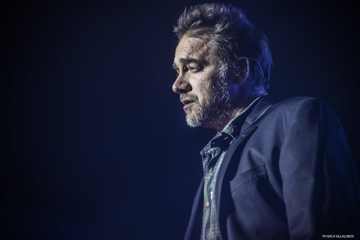 Vicentico presentó "Último acto" en el Luna Park - En medio de los festejos del 30 aniversario de los Fabulosos Cadillacs, Vicentico se dio el gusto de presentar "Último acto", su labor más reciente, el cual fue grabado en diversas ciudades como Nueva York, Los Ángeles, Nashville, Kingston y Buenos Aires, y consiguió inmediatamente convertirse en disco platino en nuestro país. b5c2238f d40b 4ff3 b139 c4bdeb350fdd