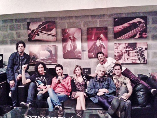 Gordon Raphael & his Argentinian Brothers - Es la quinta visita a la Argentina del reconocido productor norteamericano (The Strokes, Regina Spektor, The Libertines), que ha dejado un tendal de discos producidos. Dará un show con su grupo local Gordon Raphael & His Argentinian Brothers junto a Zero Kill, este jueves 27 en Podestá. c7745ba2 994b 4579 9cc0 5ac93114e932