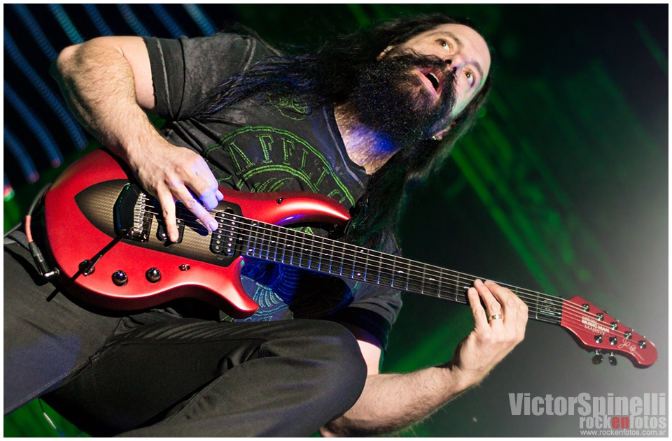 Dream Theater volvió a la Argentina - El quinteto estadounidense de metal progresivo pasó nuevamente por nuestro país para presentar su disco más reciente, "Dream Theater", y festejar los aniversarios de dos de sus trabajos más aclamados: "Awake" (1994) y "Metropolis Pt.2: Scenes From a Memory" (1999). e5f07313 bc2b 487e 8474 8b8ed257fb5f