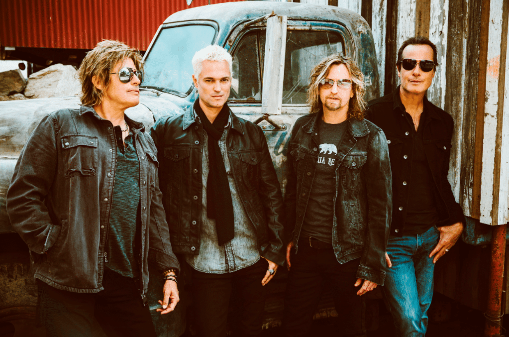 Stone Temple Pilots: "Es muy difícil saber qué pasaba por la cabeza de Weiland" - “What is hip”, de Tower of Power: esa fue la canción que inspiró a Eric Kretz a componer “Trippin’ on a hole in a paper heart”, uno de los tracks icónicos de los ‘90. El groove del baterista, además de la personalidad camaleónica de sus compañeros, fueron los ingredientes claves para que Stone Temple Pilots demostrara que eran mucho más que un grupo asociado al grunge. Sónicamente, la banda fue un ente totalmente distinto a partir del elaborado “Purple” (1994), y el salvaje “Tiny Music… Songs from the Vatican Gift Shop” (1996). ea6b7f60 aeab 4680 be41 9b9d58d0bc8b