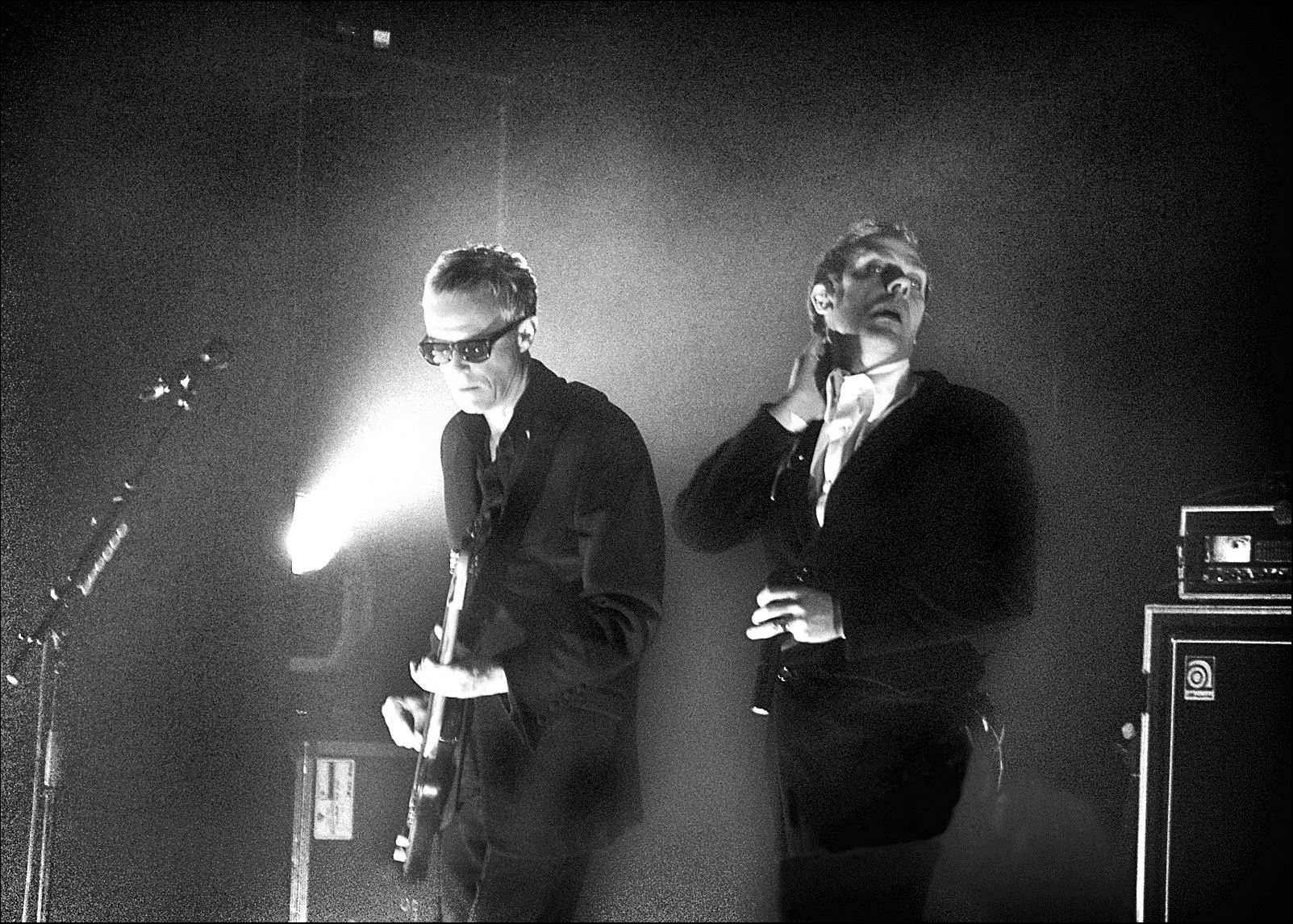 David J: "Hice un hechizo para que Bauhaus volviera" - "En 2006, los cuatro Bauhaus terminamos de una forma muy, muy negativa. Y yo no quería ser el enemigo de nadie, así que los dos hicimos una videollamada por Skype y arreglamos un montón de cosas. Fue una charla muy importante, porque le puso un buen tinte a lo que vino. Desde que nos reencontramos todo fue muy genial y positivo. Estoy disfrutando al máximo". ead52dd7 8815 4cc9 ab5a e80476cc65c4