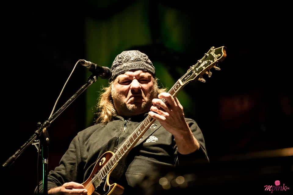 La Renga: la furia de la Bestia Rock, en Rosario - Corazón fugitivoTripa y corazónA tu ladoA la carca mi rocanrolAl que he sangradoNómadesMotoralmaisangreCuando vendránEl twist del pibeLa furia de la bestia rockDespedazado por mil partesEn el baldíoVoy a bailar a la nave del olvidoLa balada del diablo y la muerteBien altoSan MiguelSer yoReíteEl rey de la triste felicidadEl rito de los corazones sangrandoArte infernalOportunidad oportunaEl reveldeEl viento que todo empujaEl final es en donde partÍ eba5952f fd68 426a b424 e4c83cefb8f9