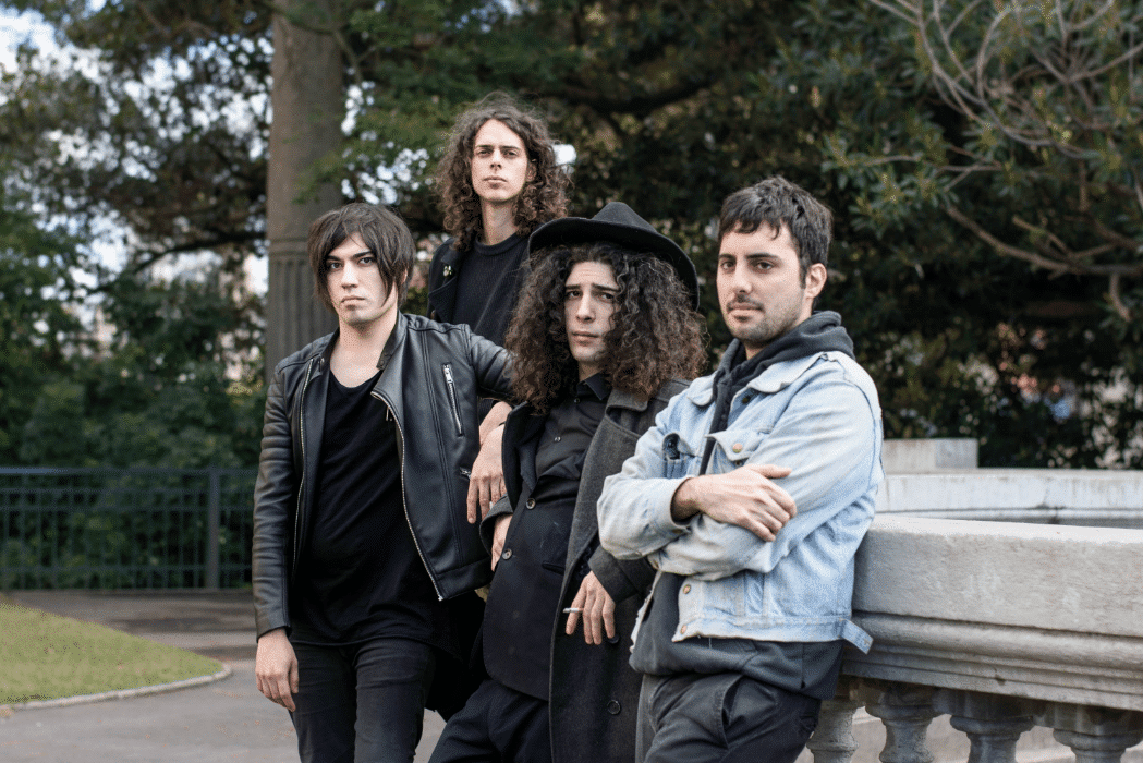 Electric Child: "Creamos un nuevo formato, el insta-álbum" - "A fines de 2017 tuvimos un impasse. Cuando nos juntamos, nos planteamos qué hacer: si editar algo en un formato usual o subir la apuesta. Ahí surgió la idea de armar temas de un minuto, y ofrecer las versiones extendidas solamente en los conciertos", explica John Goodblood, cantante de los argentinos Electric Child. f34fd32f 3459 40d1 b3c7 2ef2b55b94a3