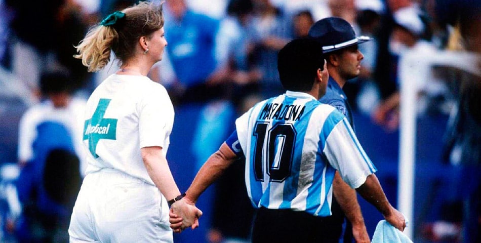 Rock de Mundial: Fito Páez, Andrés Calamaro y Diego Maradona - Estados Unidos 94 fue un certamen que nos dejó un sabor agridulce. Más agri que dulce, como masticar el carozo de un durazno bien pero bien jugoso. El gol de Cani a Nigeria (con lúcido pase de Diego) y un par de recuerdos más que preferimos olvidar para no llorar y recuperar la fe de cara a Rusia. f98e4513 e31e 41f4 8269 cc2e03f28868